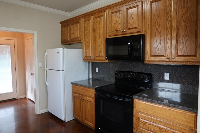 Building Photo - Charming 3-Bedroom Home with 2 Full Baths in Waco, TX - Perfect for Your Family!
