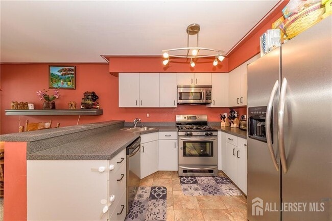 Building Photo - 93 Jill Ct