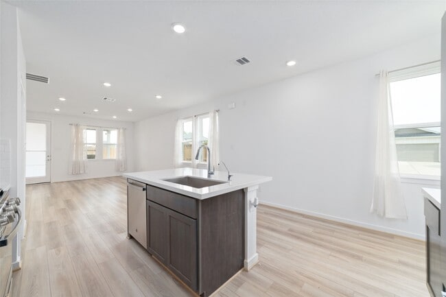 Building Photo - 7227 Cedar Hbr Ct