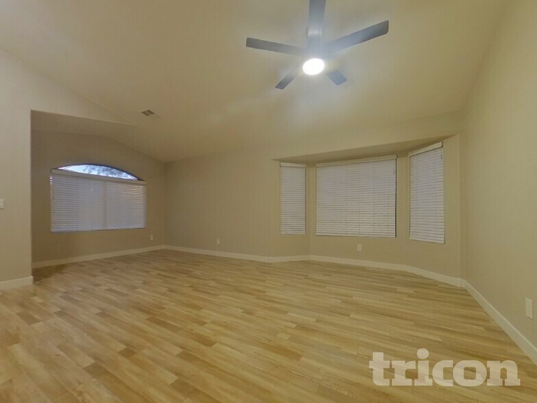 Building Photo - 350 N 152nd Dr