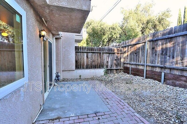 Building Photo - 5820 Alorn Ln