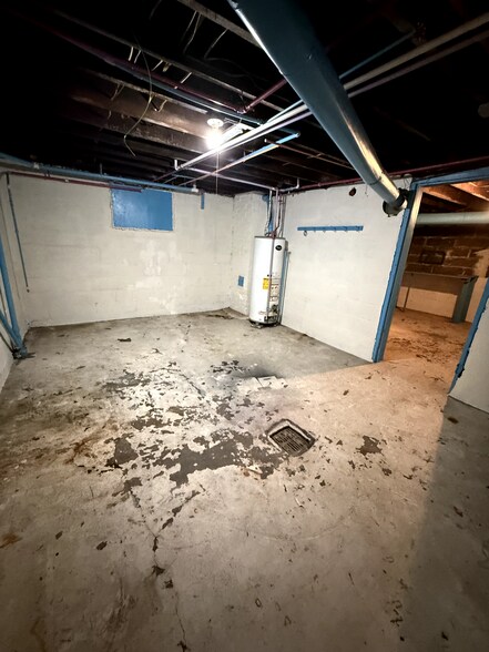 Building Photo - 1416 Griswold St