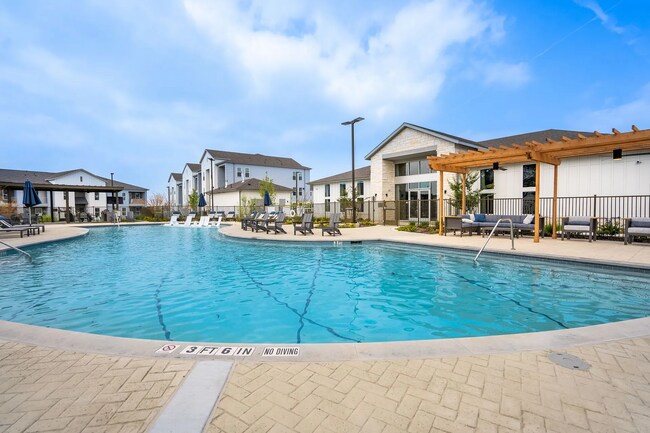 Building Photo - 8110 Blue Goose Rd