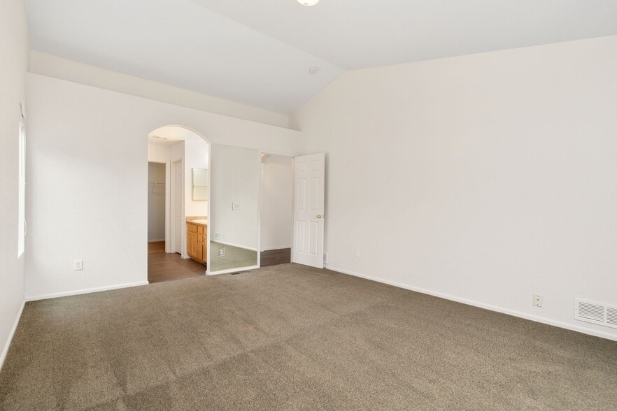 Building Photo - 1803 Fossil Creek Pkwy