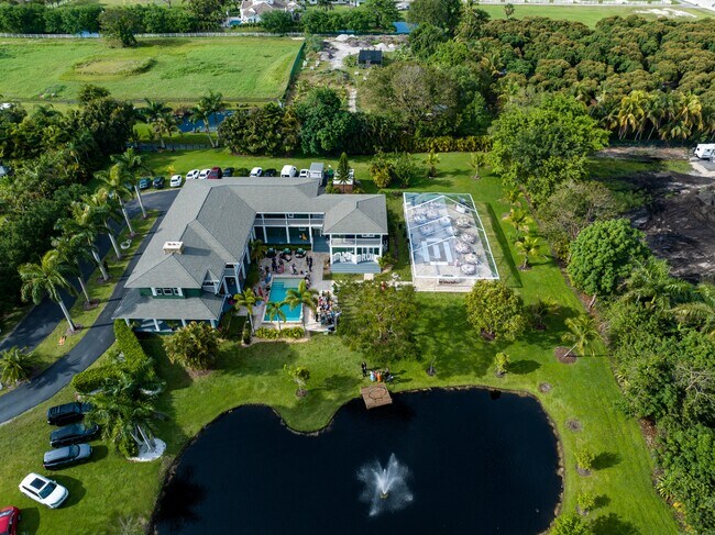 Building Photo - 2430 SW 130th Ave