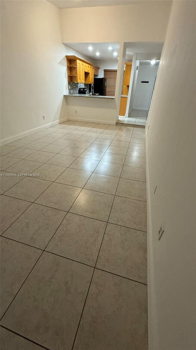 Building Photo - 9636 SW 147th Ct