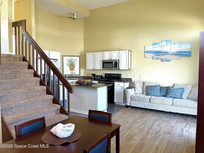 Building Photo - 799 Shell St