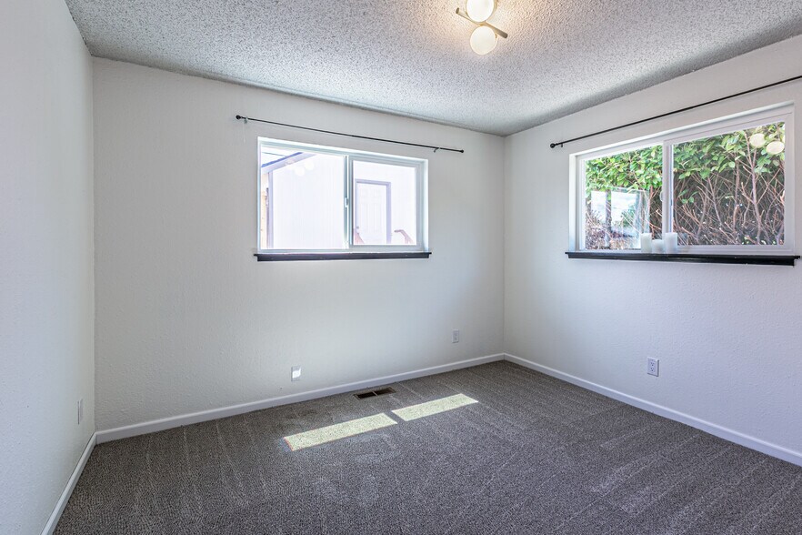 Building Photo - 4502 N 30th St