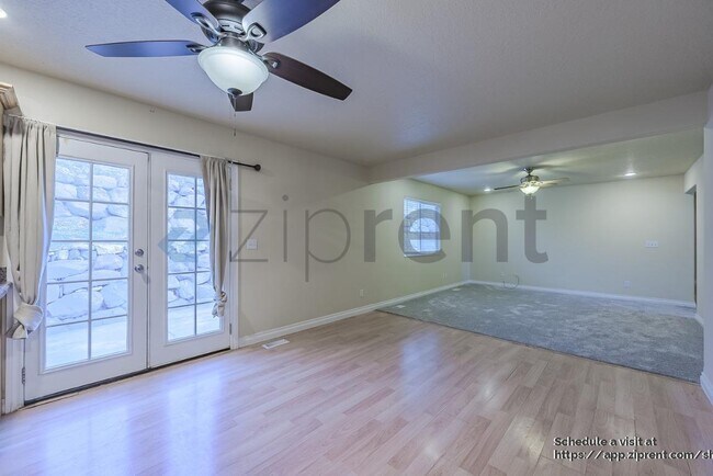 Building Photo - 10326 Avondale Dr