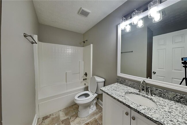 Building Photo - 2239 Cluster Ln