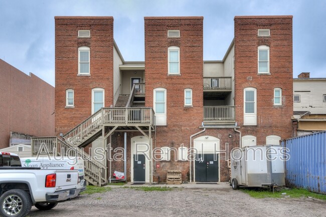 Building Photo - 1246 Broad St
