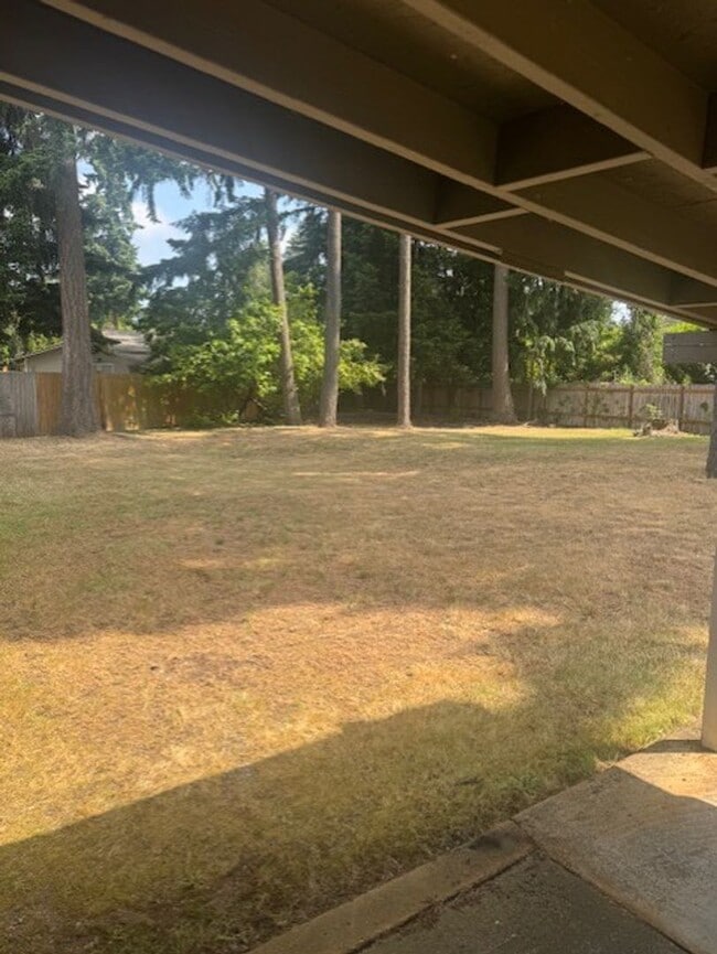 Building Photo - **$200 Move In Special**Beautiful 3 bed 2 ...