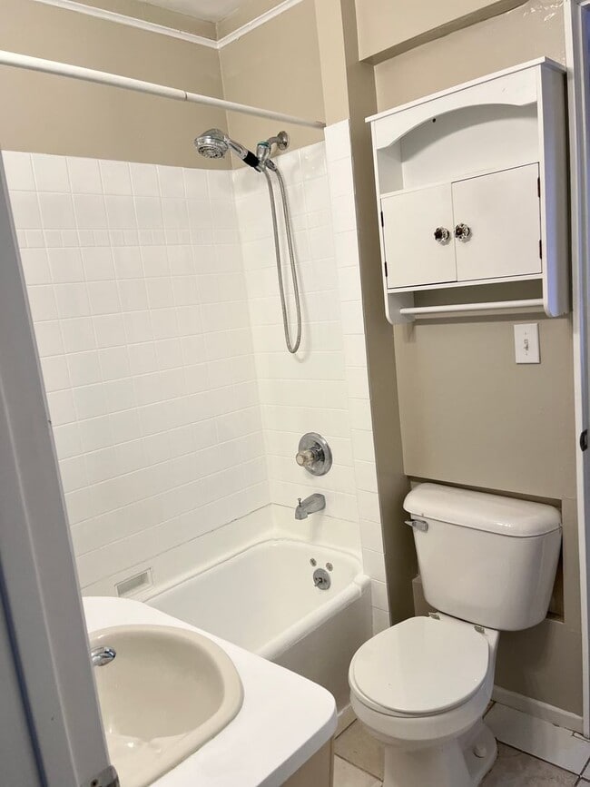 Building Photo - 4366-4368 Felton St