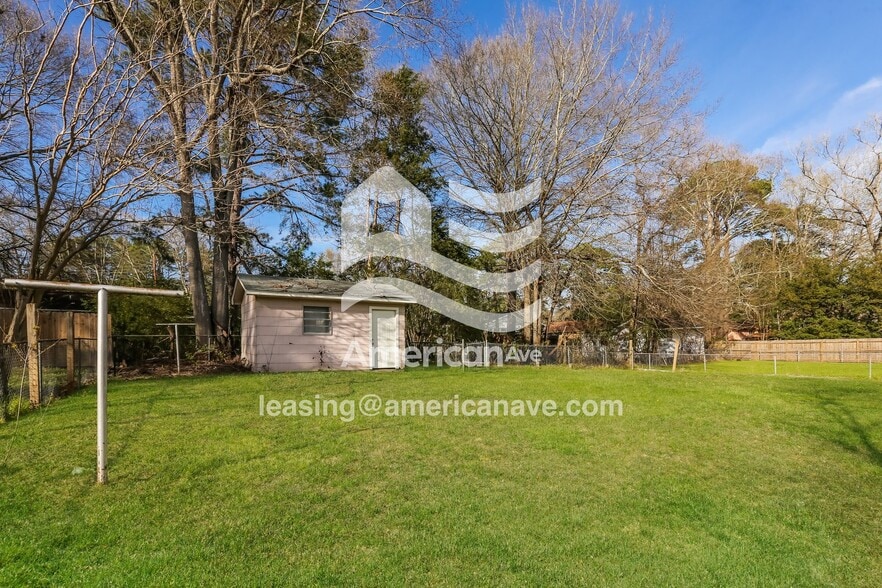 Building Photo - 1344 Dorgan St