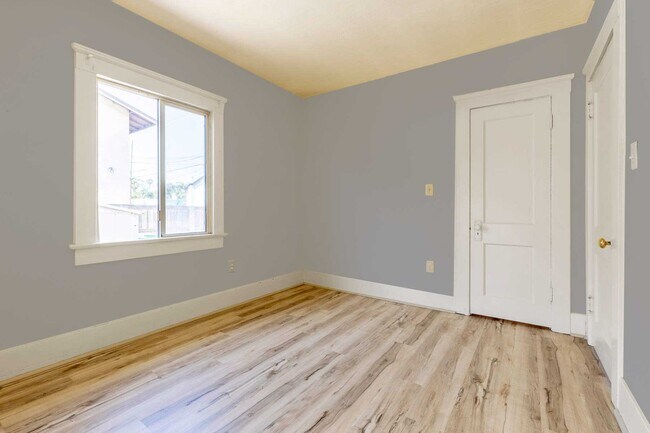 Building Photo - 4067 Illinois St