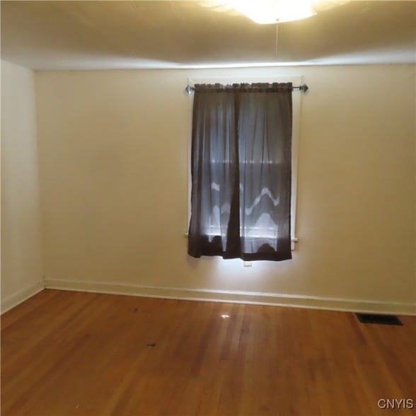 Building Photo - 735 N Alvord St