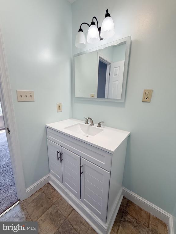 Building Photo - 9424 Sea Breeze Ct