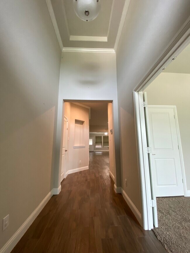Building Photo - 8110 Loretta Day Dr