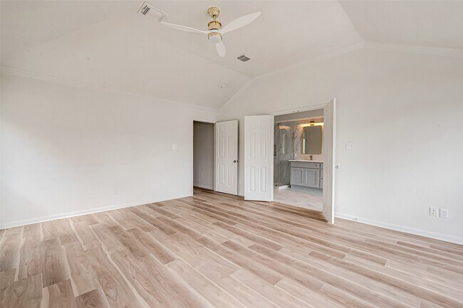 Building Photo - 2150 Stacy Knoll