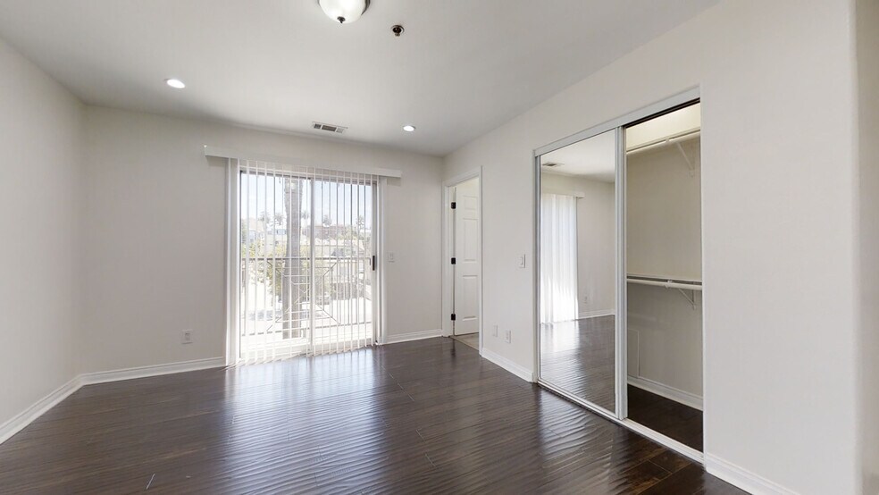 Building Photo - 121 S Rampart Blvd