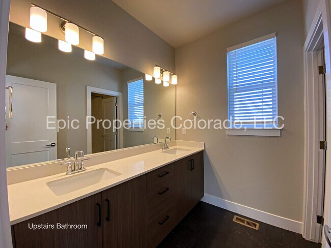 Building Photo - Low Maintenance Meets Luxury + Sustainability with Solar!