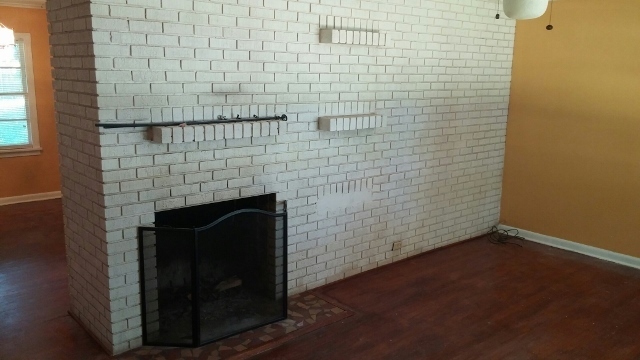 Building Photo - CUTE 3/2 BROADMOOR
