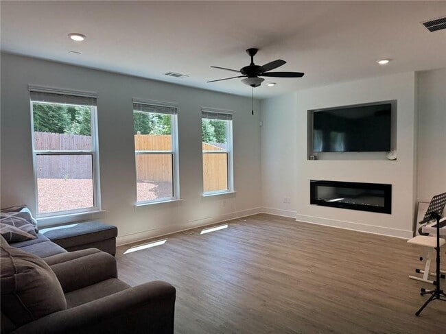 Building Photo - 3461 Adler Trl