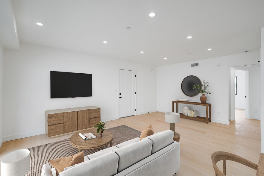 Building Photo - 1334 9th St