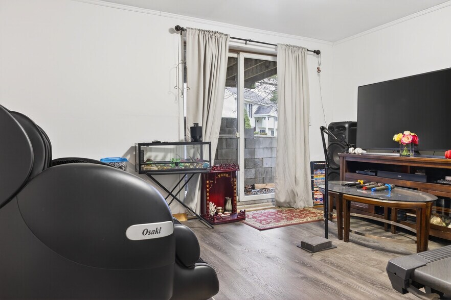 Building Photo - 80 Algonquin Dr