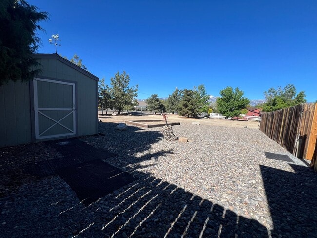 Building Photo - 3/2/2 Gorgeous Home In Gardnerville - Ruhe...