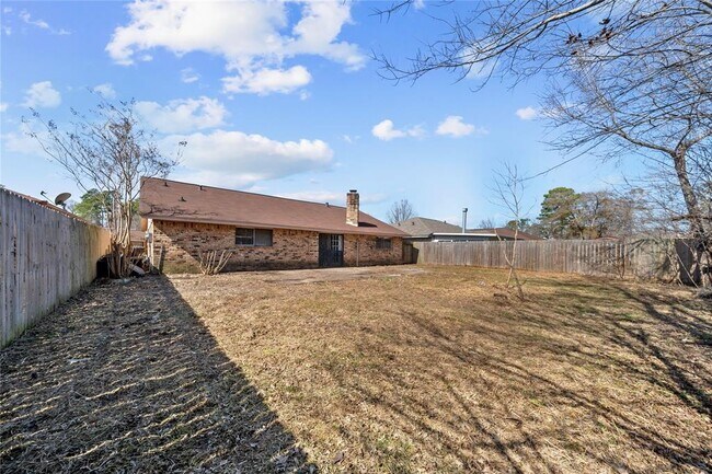 Building Photo - 9746 Seeker St