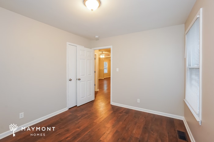Building Photo - 731 Inver Ln