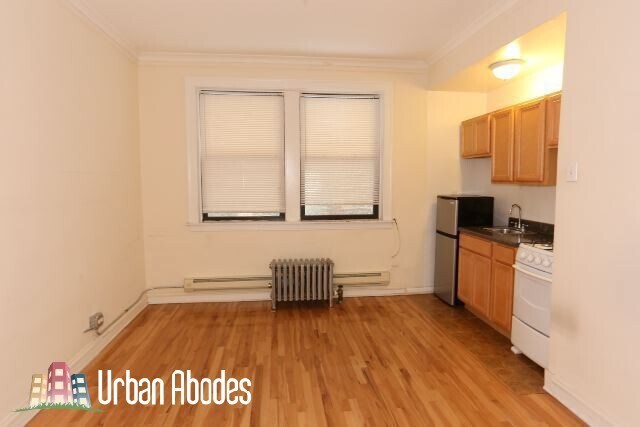 Building Photo - 4542 N Damen Ave