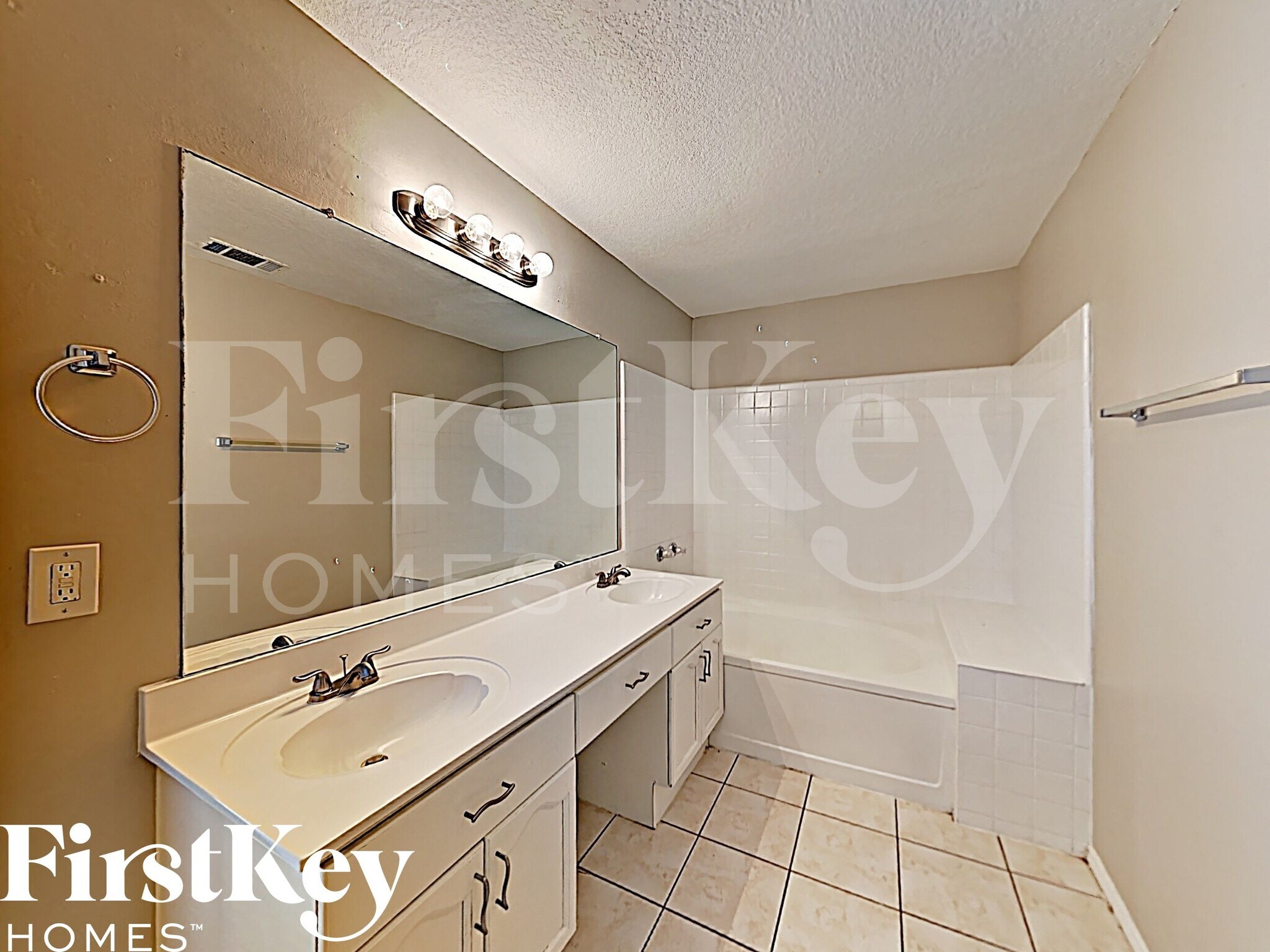 Building Photo - 415 N Gaston Dr