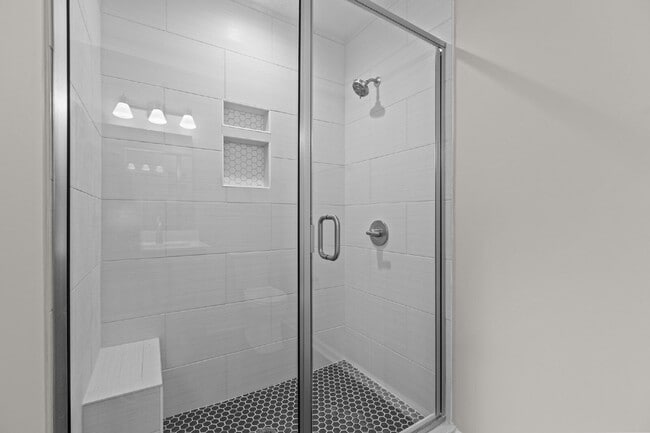 Building Photo - 214 N Guthrie Ave