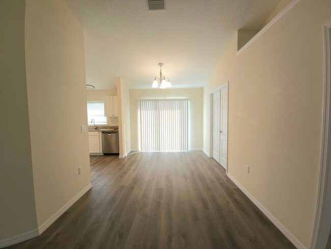 Building Photo - 15041 SE 93rd Ct