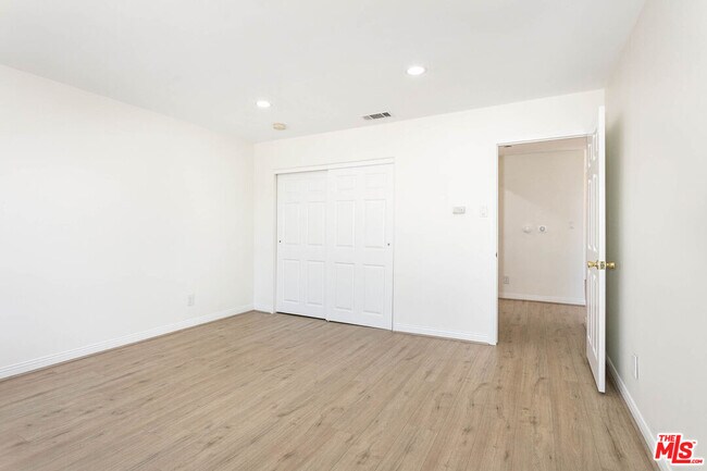 Building Photo - 2914 Castle Heights Ave