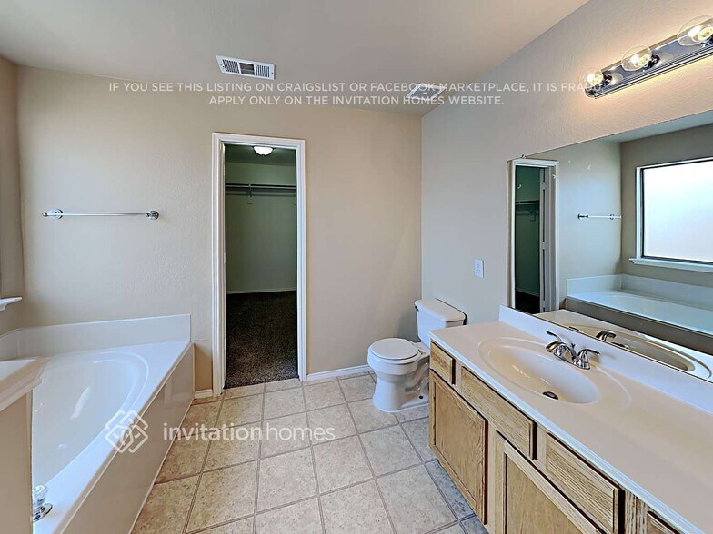 Building Photo - 5108 Raymond Dr