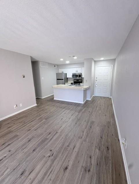Building Photo - 8888 Tallwood Dr