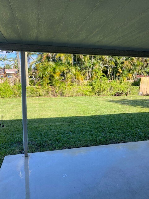 Building Photo - 1765 NE 45th St