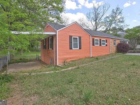 Building Photo - 5164 Phillips Dr