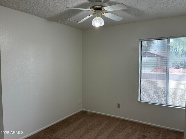 Building Photo - 4831 W Juniper Ave