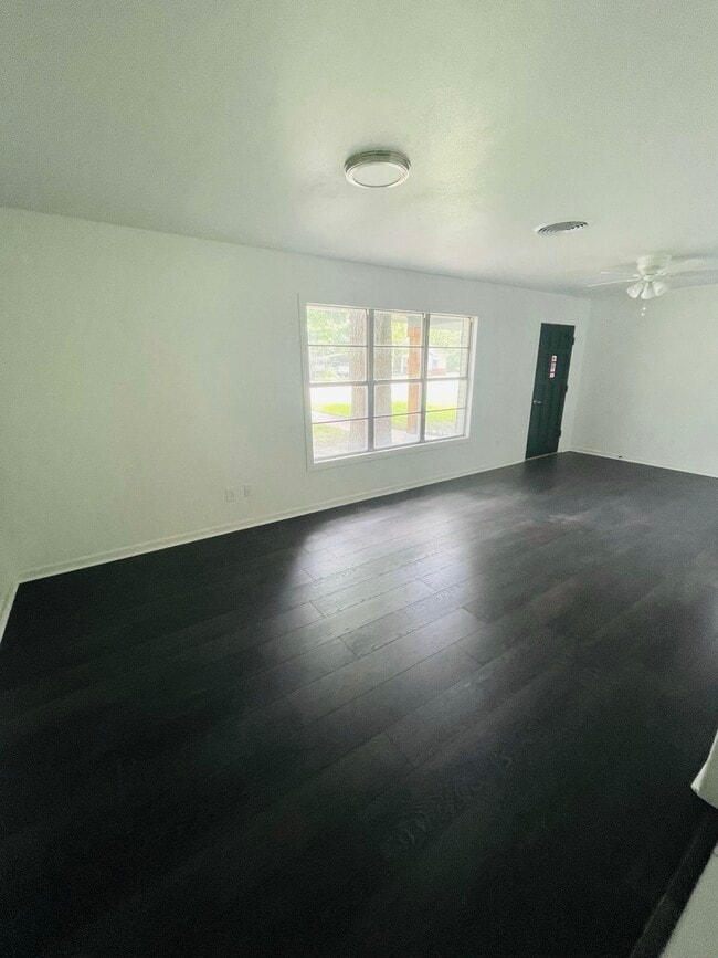 Building Photo - 544 N 37th St