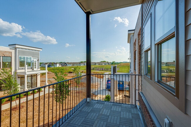 Building Photo - 413 Ronan Way