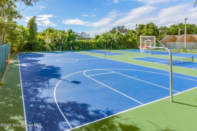 Building Photo - 125 Bristol Ln