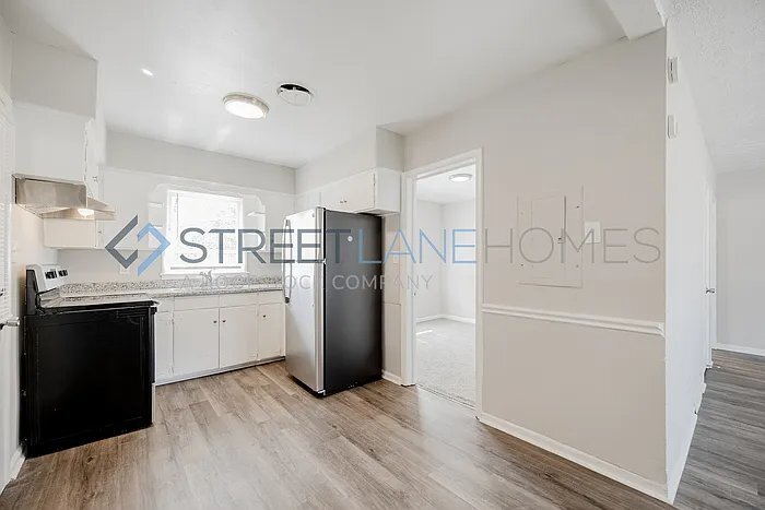 Building Photo - 2716 Walker St