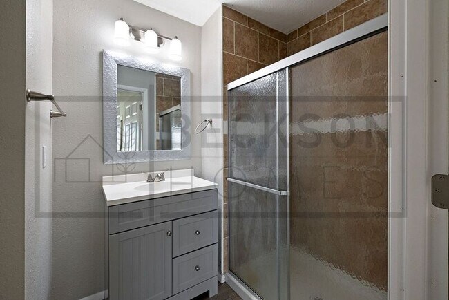 Building Photo - 5812 West Byp