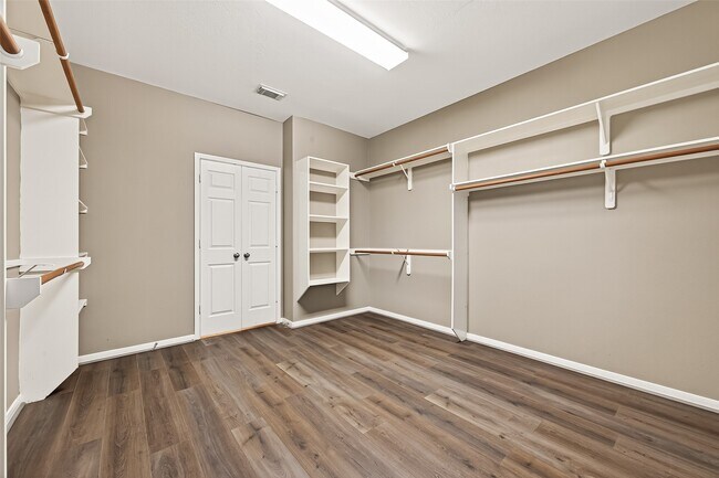 Building Photo - 2810 Shadow Canyon Ln