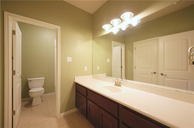 Building Photo - 1909 Manada Trail