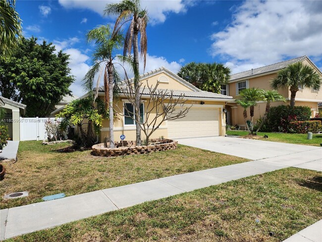 Building Photo - 9871 Red Heart Ln